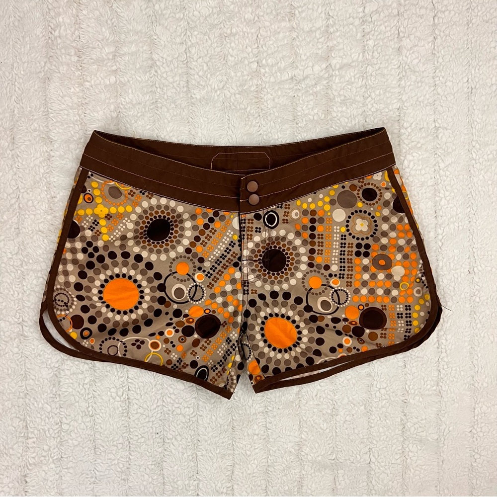 Vintage 90s/y2k surfing shorts 🏄🏻‍♀️